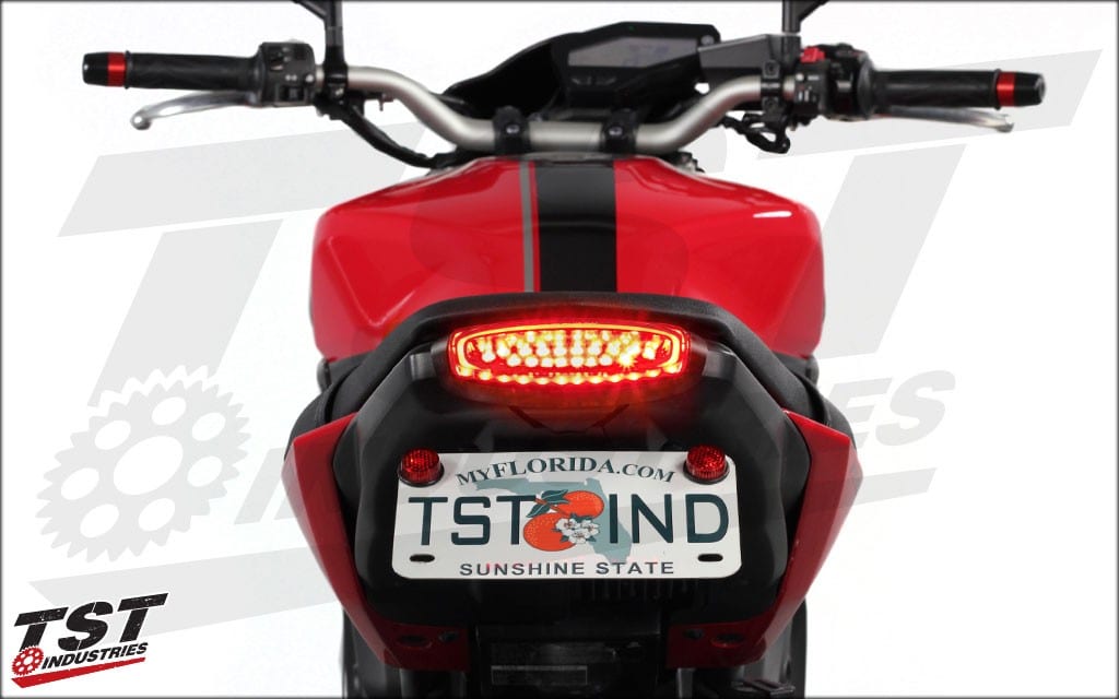 TST Industries MT-09 (14-16) ウィンカー内蔵 LEDテールライト